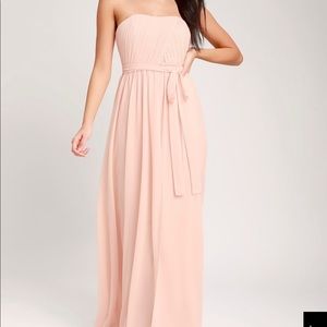 BRAND NEW : Lulu’s Be In Love Blush Maxi Dress